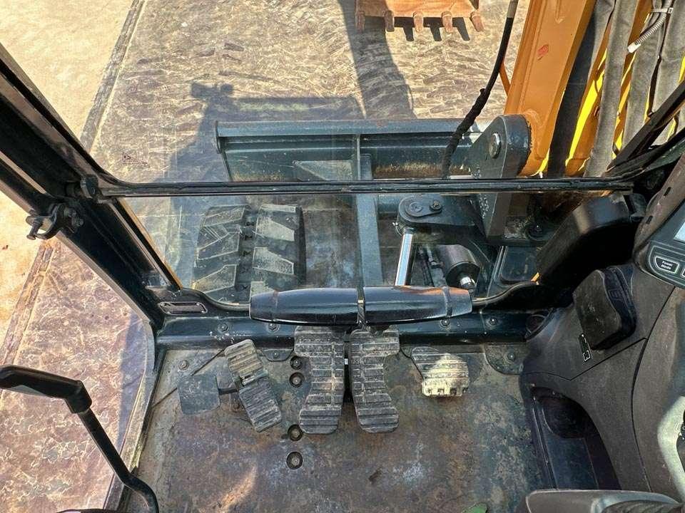 Hyundai ROBEX 80CR-9A Photo 17