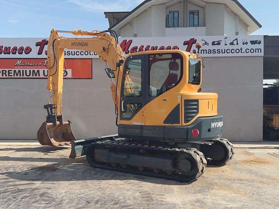Hyundai ROBEX 80CR-9A Photo 3