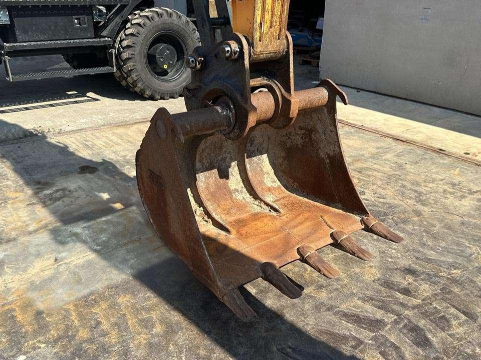 Hyundai ROBEX 80CR-9A Photo 8