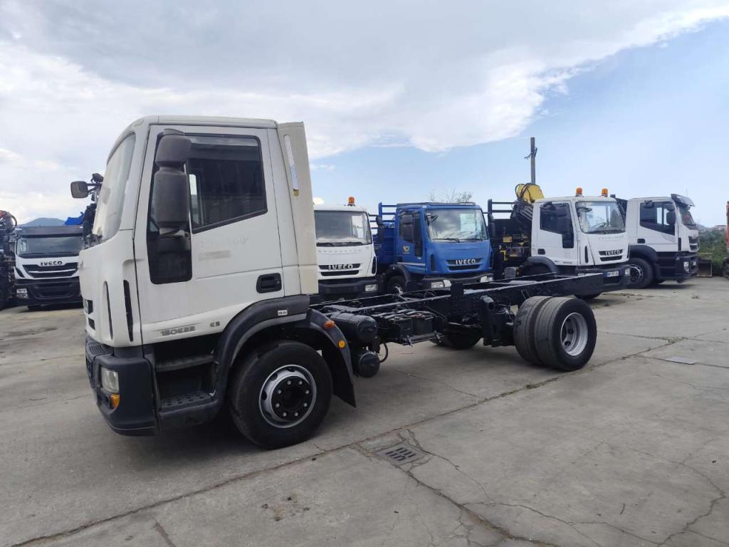 Iveco EUROCARGO 150E22P Photo 12