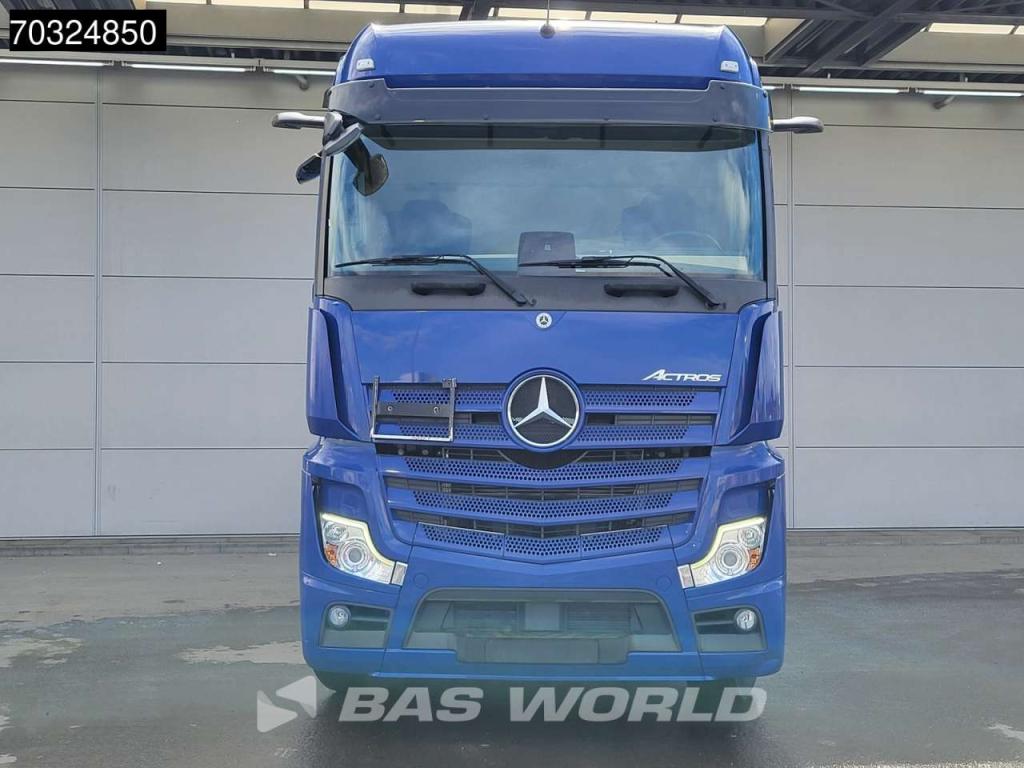 Mercedes-Benz Actros 1846 4X2 BigSpace Retarder PTO Full-Air Alcoa's ACC Photo 3