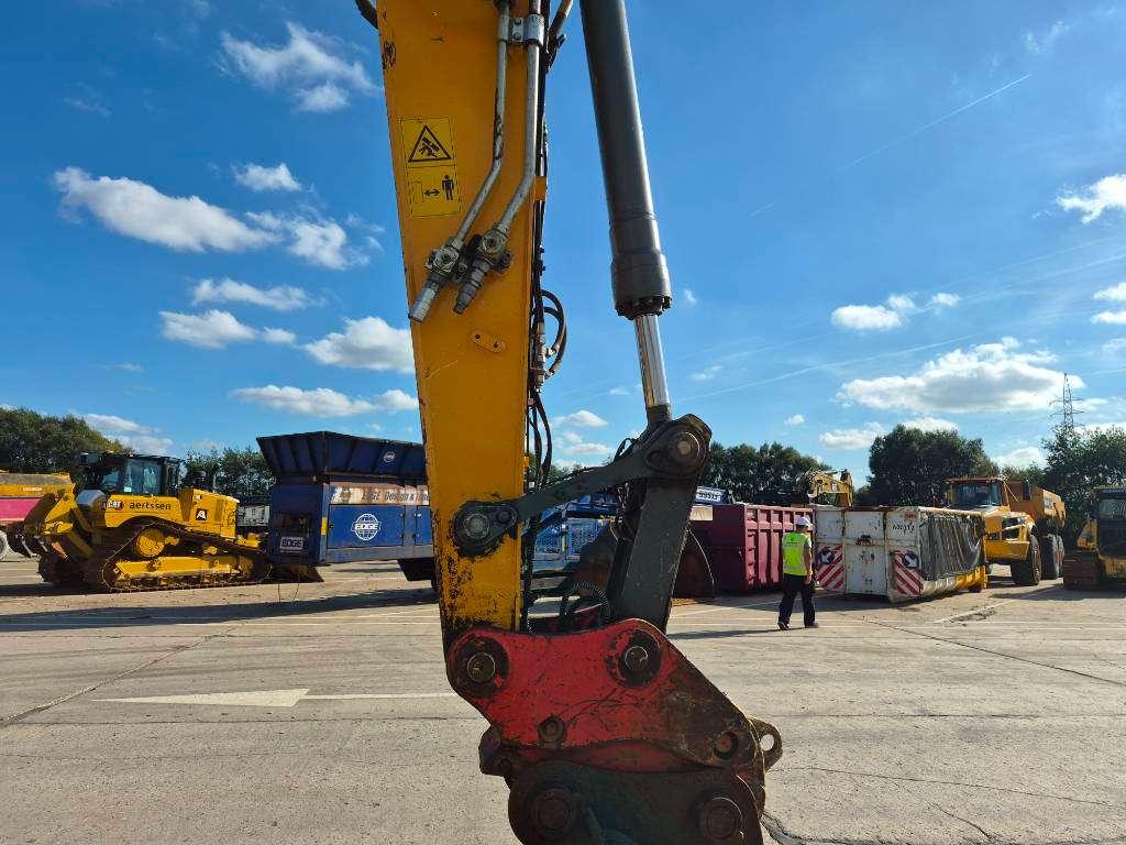 Liebherr 922LC Photo 20