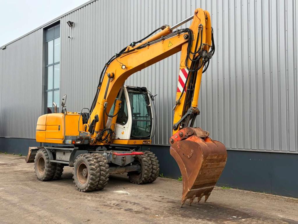 Liebherr A314 Photo 5