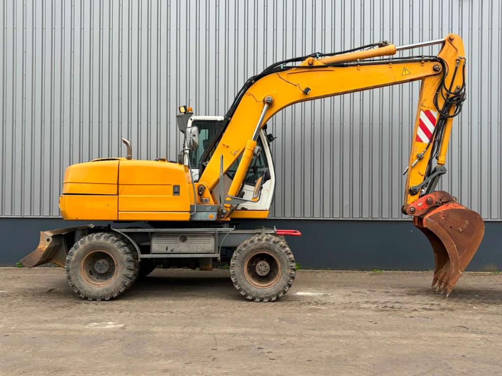 Liebherr A314 Photo 6