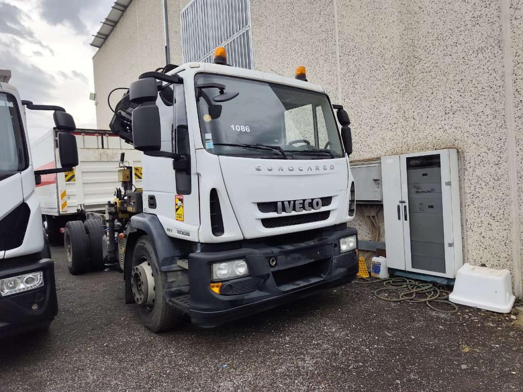 Iveco EUROCARGO 180E25K Photo 24