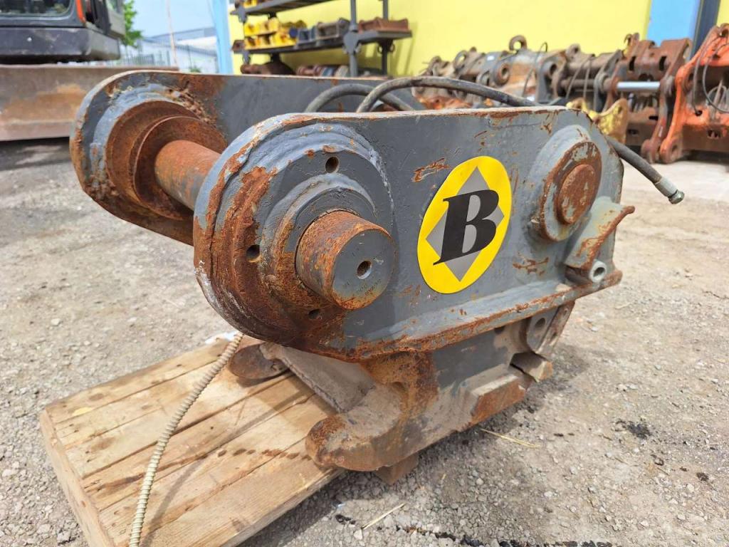 Winkelbauer for 20-25 ton excavators Quick hitch Photo 2