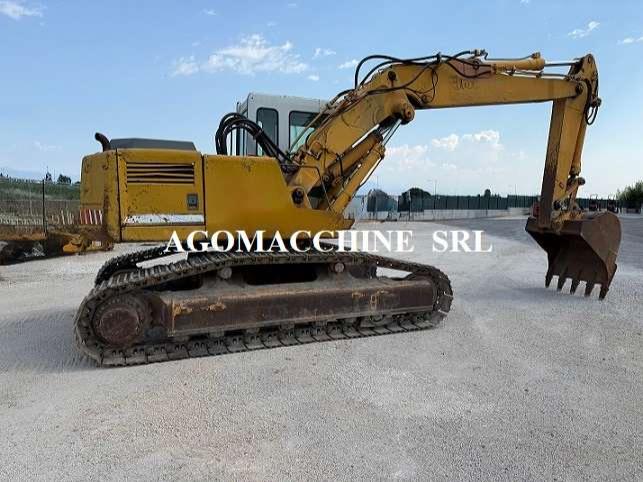Liebherr R900 Photo 9
