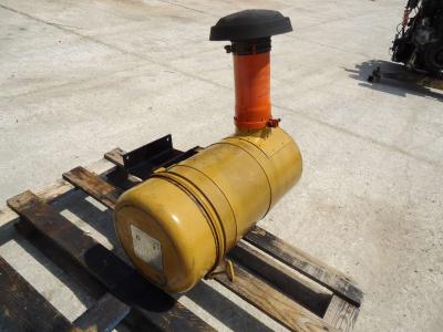 Air filter housing for Hitachi LX170 sold by OLM 90 Srl