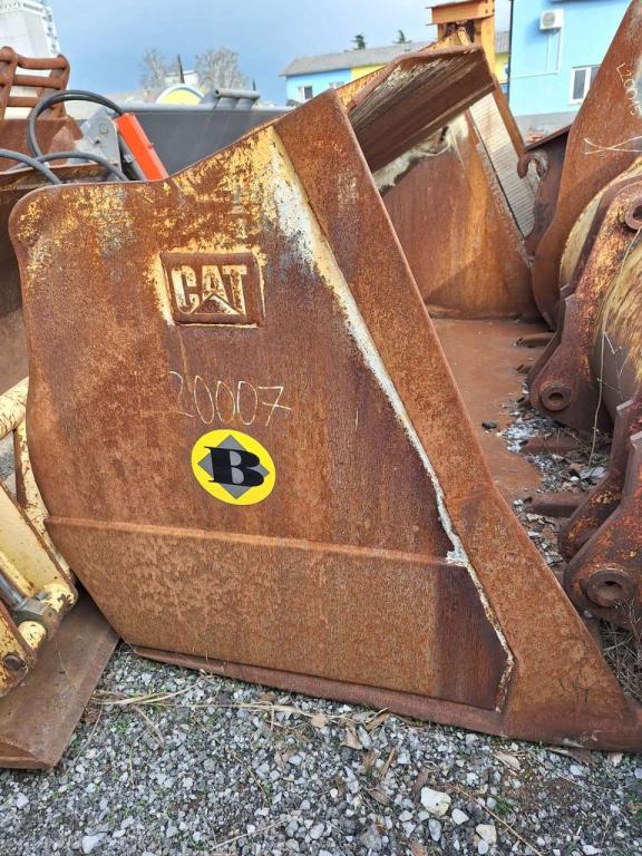 pin-on 2900 mm Loader bucket Photo 5