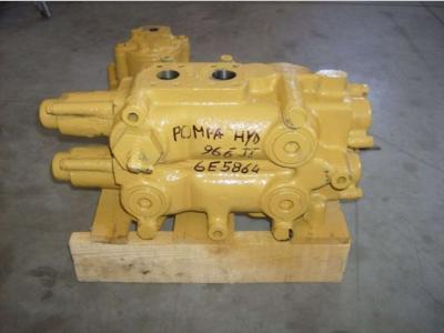 Valve for Caterpillar 966F II sold by CERVETTI TRACTOR Srl