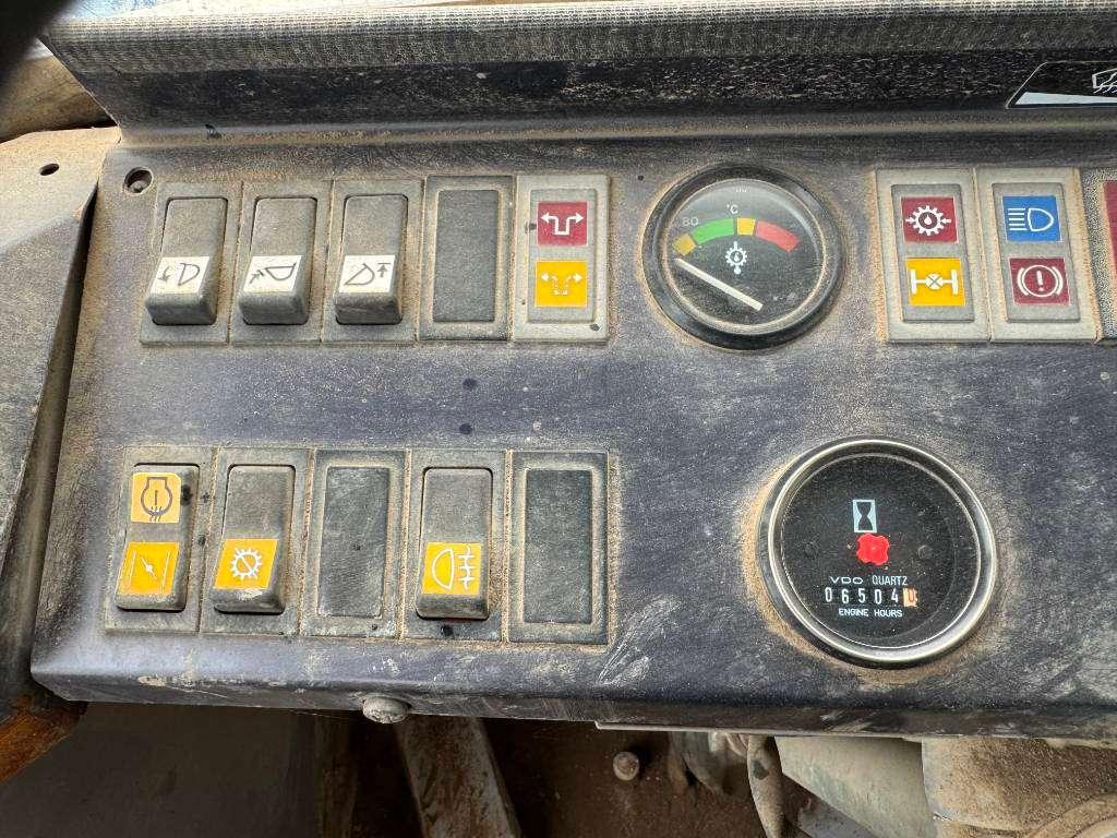 Volvo BM4400 - 3rd Function / 2 Buckets Included! Photo 12