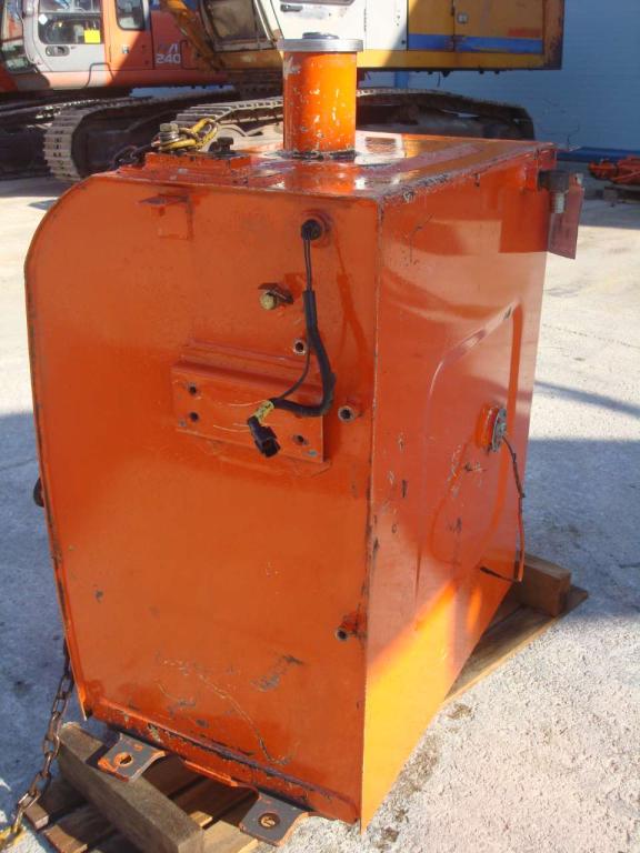 Diesel tank for ZAXIS 210-3  E 240-3 Photo 5