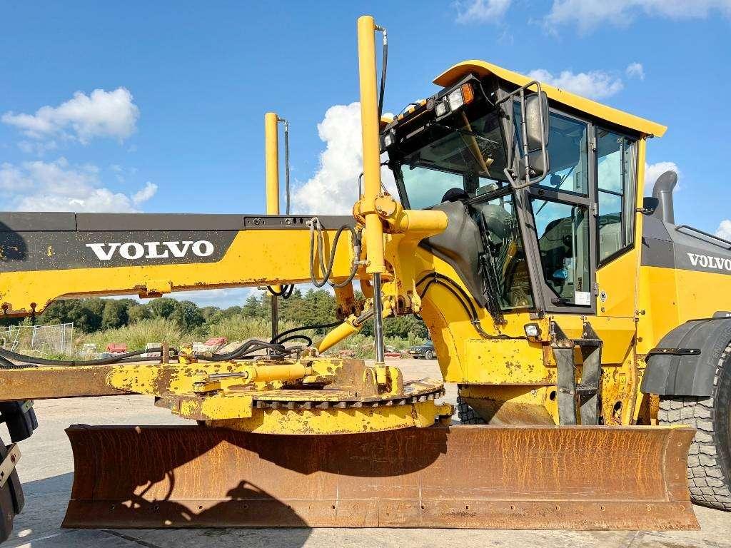 Volvo G946B 6x6 AWD - EPA Certified Photo 13