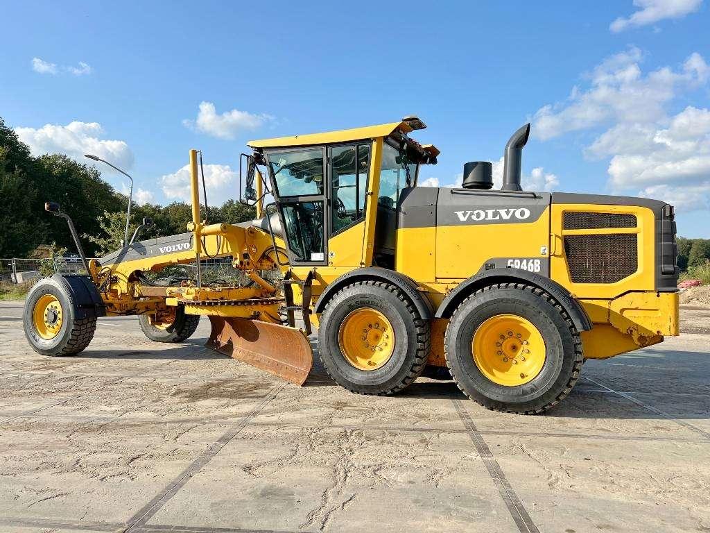 Volvo G946B 6x6 AWD - EPA Certified Photo 2