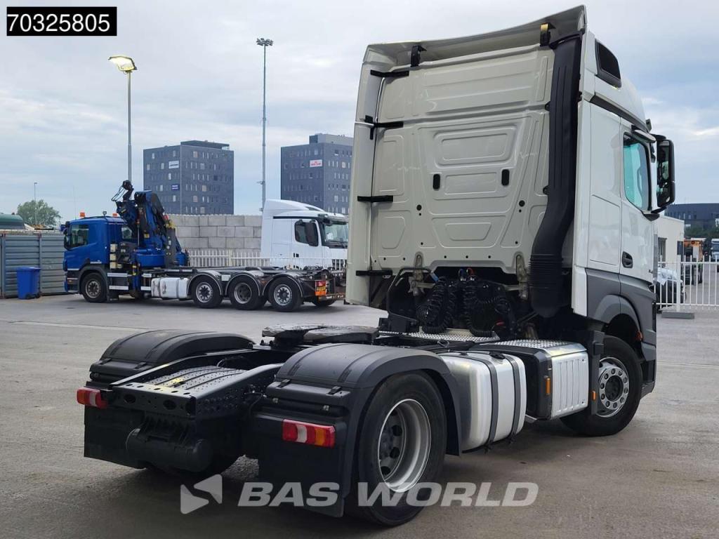 Mercedes-Benz Actros 1845 4X2 BigSpace 2xTanks Navi Photo 9