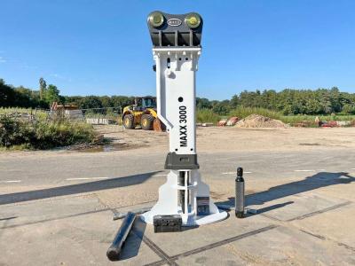 Maxx 3000 - 27/35 Ton Machine / Several Units Hydraulic hammer sold by Boss Machinery
