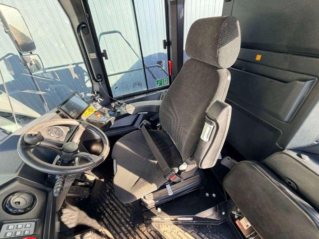 Liebherr TA230 Photo 9
