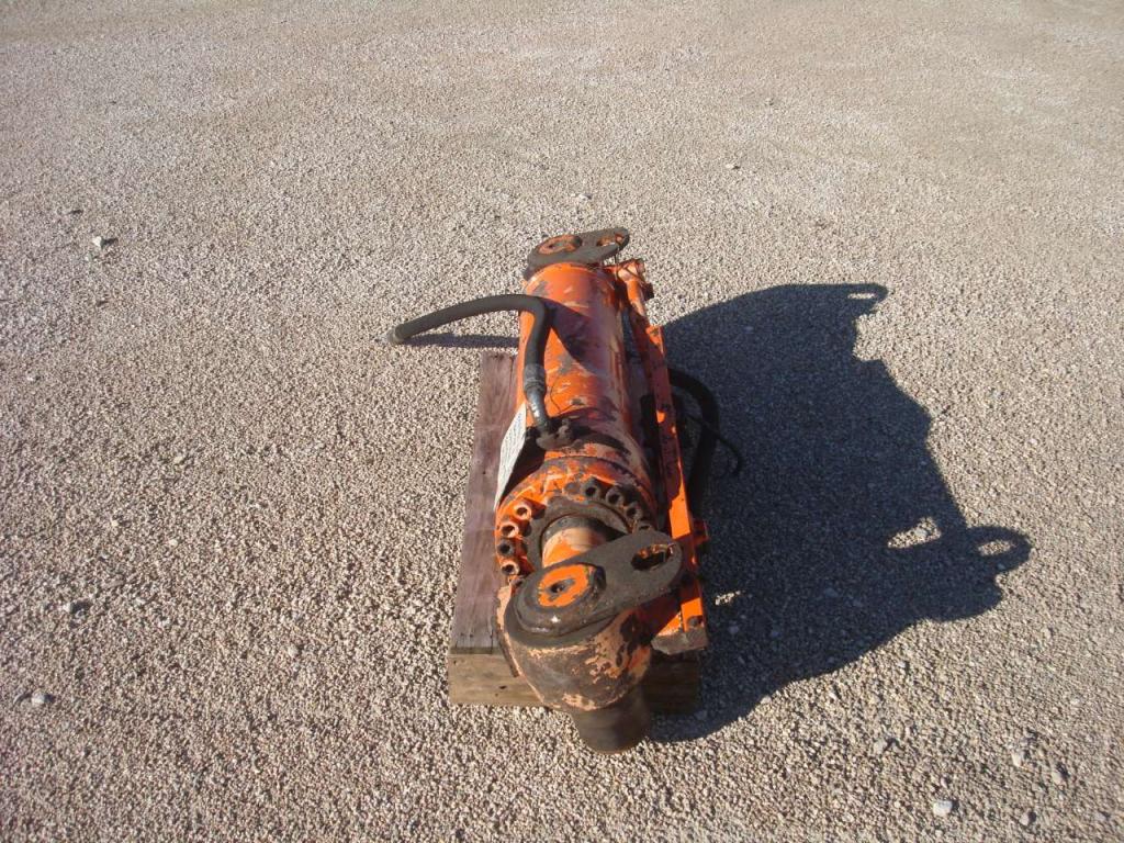 Bucket rotation piston for Hitachi ZW 220 Photo 4
