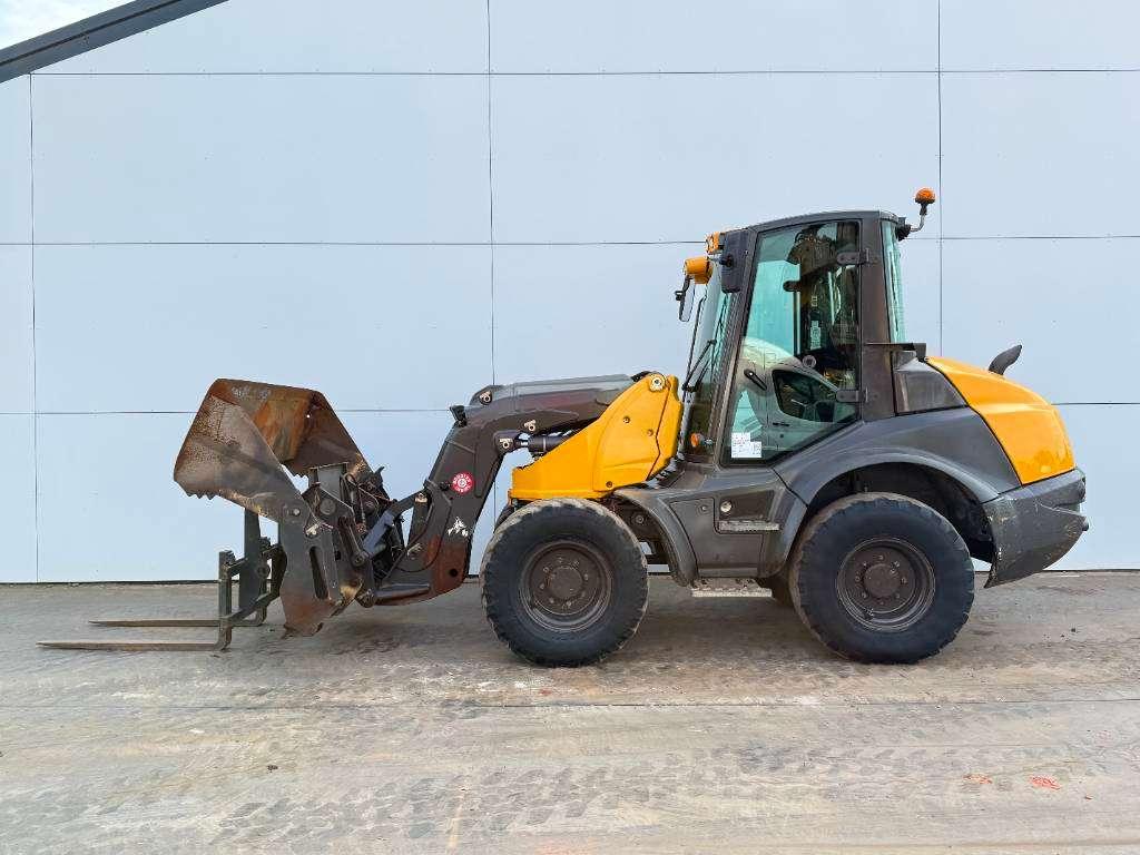 Mecalac AS900 - Bucket + Forks / Mecalac Photo 1