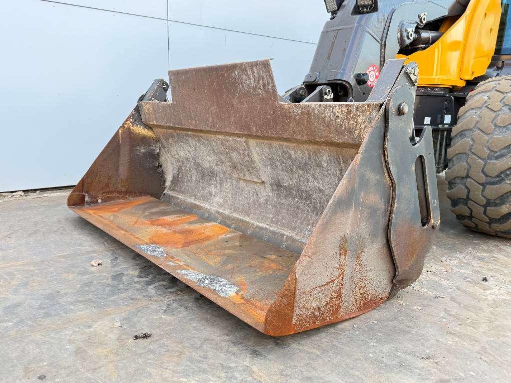 Mecalac AS900 - Bucket + Forks / Mecalac Photo 20