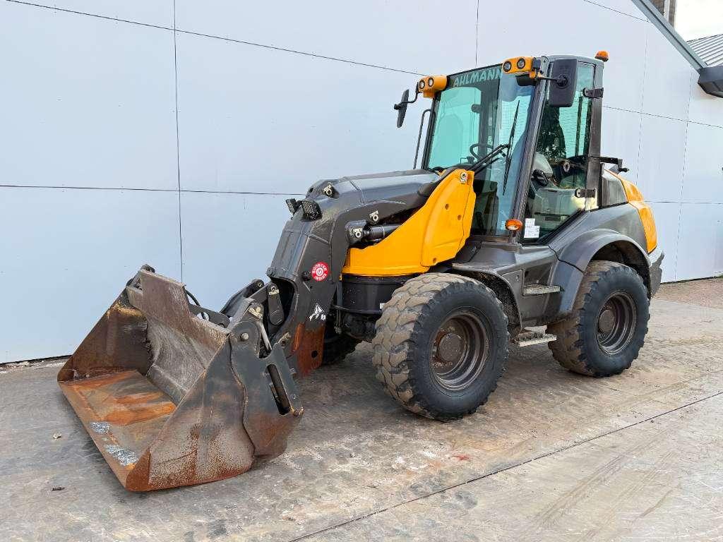 Mecalac AS900 - Bucket + Forks / Mecalac Photo 3