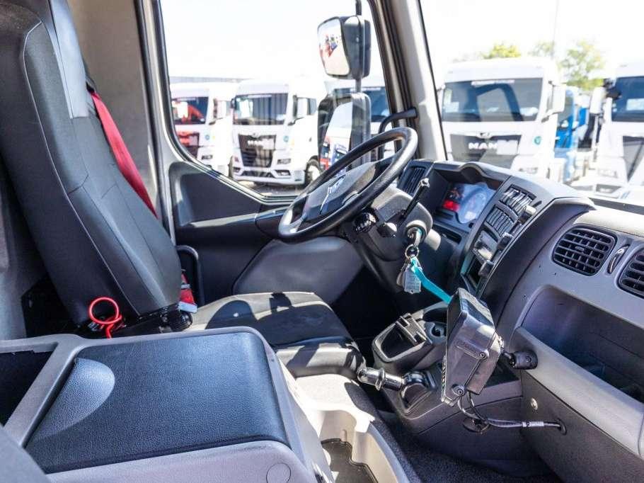 Renault D10 210 DXI // FRIGO CARRIER SUPRA 750+HAYON Photo 23