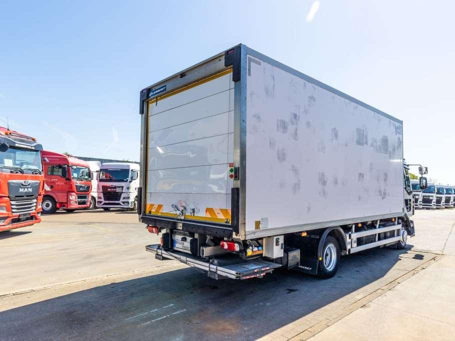 Renault D10 210 DXI // FRIGO CARRIER SUPRA 750+HAYON Photo 4