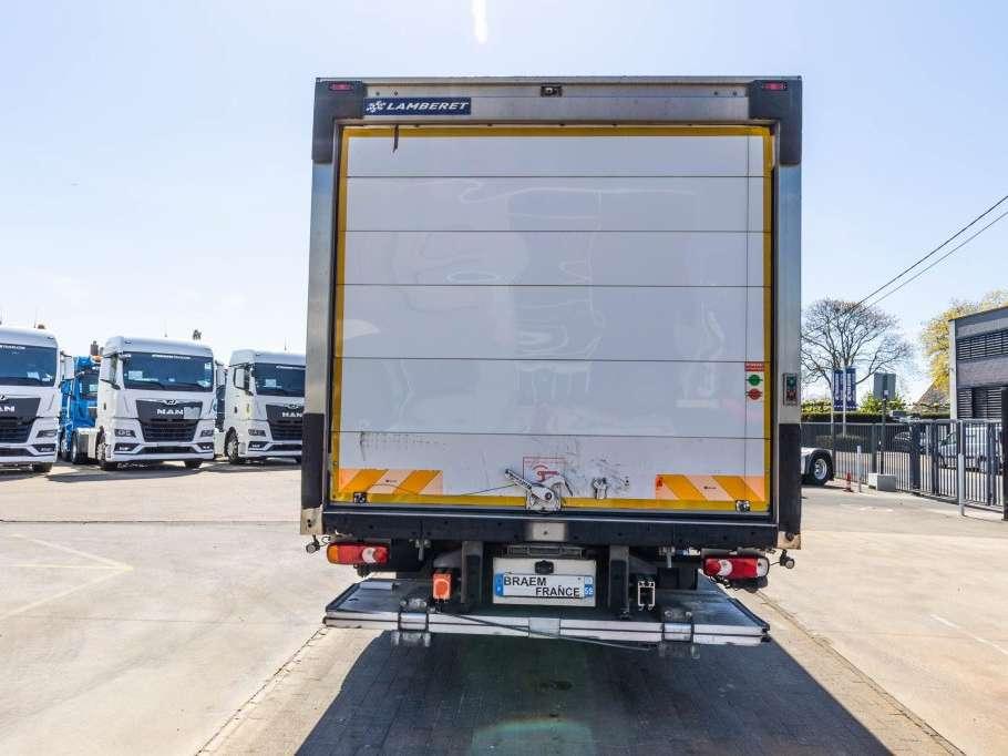 Renault D10 210 DXI // FRIGO CARRIER SUPRA 750+HAYON Photo 5