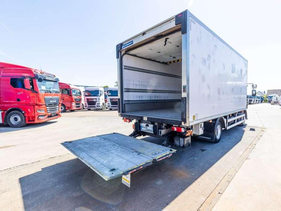 Renault D10 210 DXI // FRIGO CARRIER SUPRA 750+HAYON Photo 8