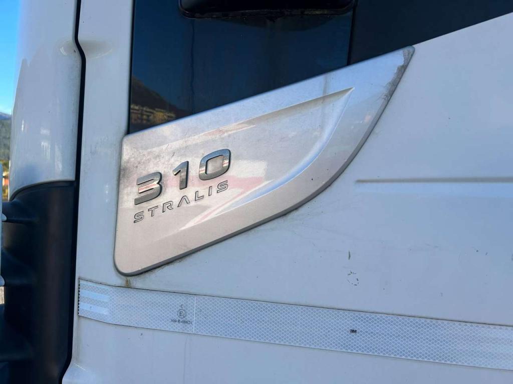 Iveco STRALIS AD 260S31 XP Photo 3