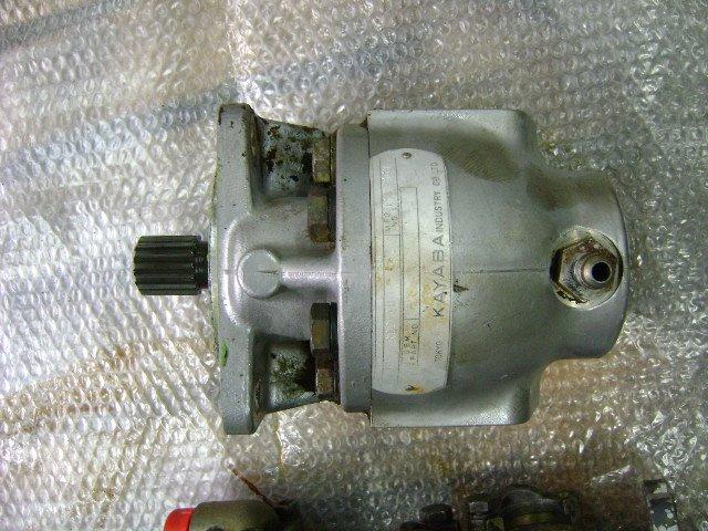 TCM Hydraulic pump Photo 1