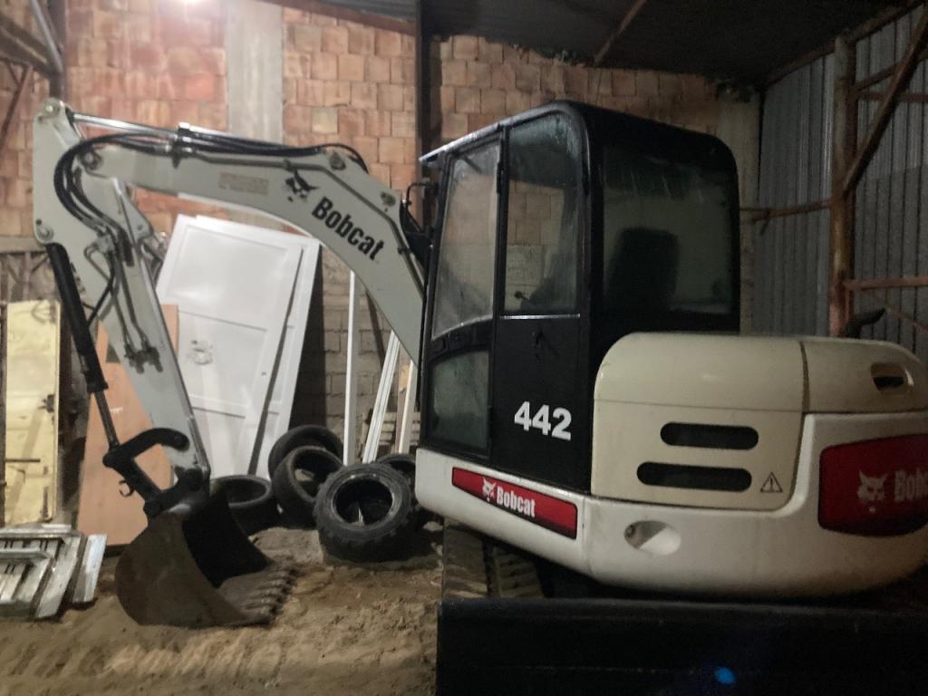 Bobcat 442 Photo 1