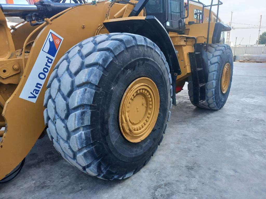 Caterpillar 980 (Abu Dhabi) Photo 9