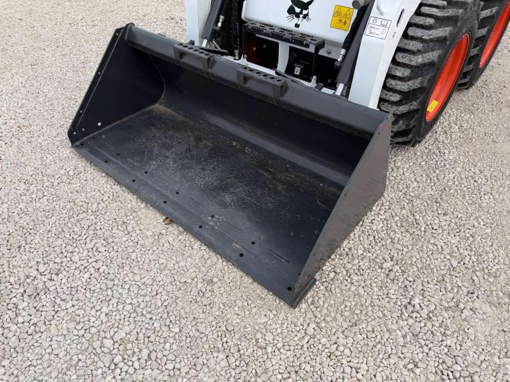 Bobcat S450 Photo 12