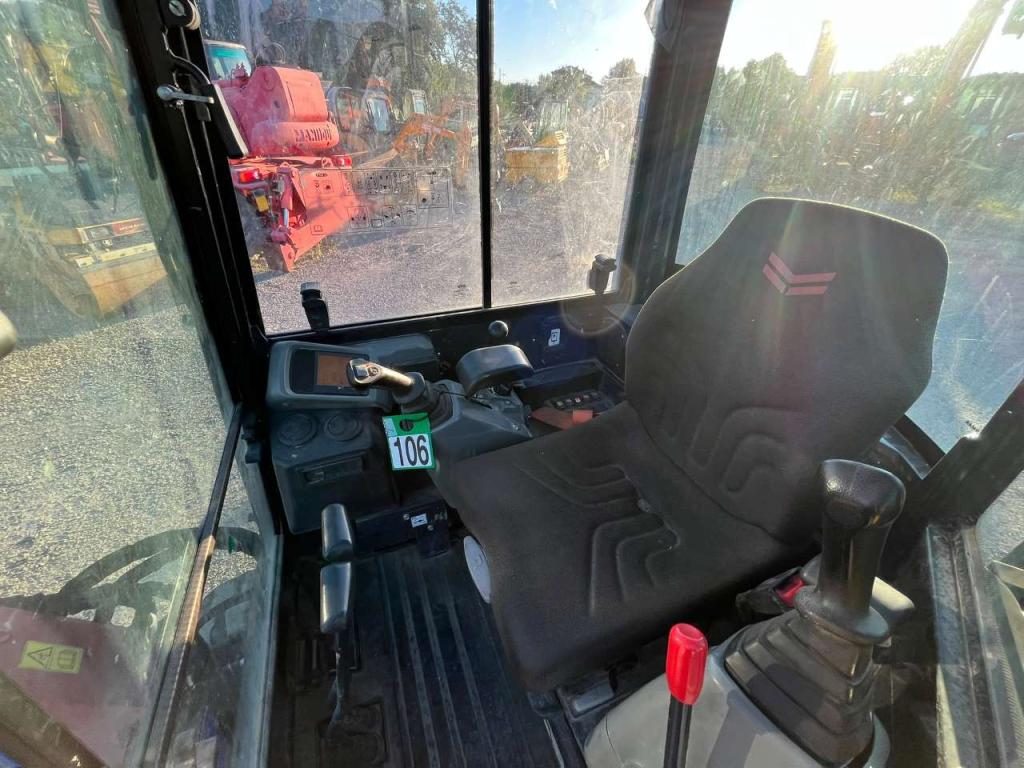 Yanmar VIO23 Photo 12