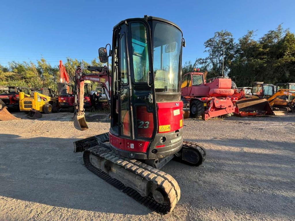 Yanmar VIO23 Photo 8