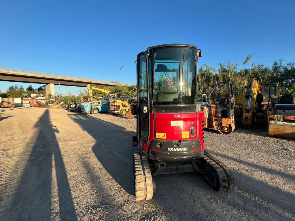 Yanmar VIO23 Photo 9