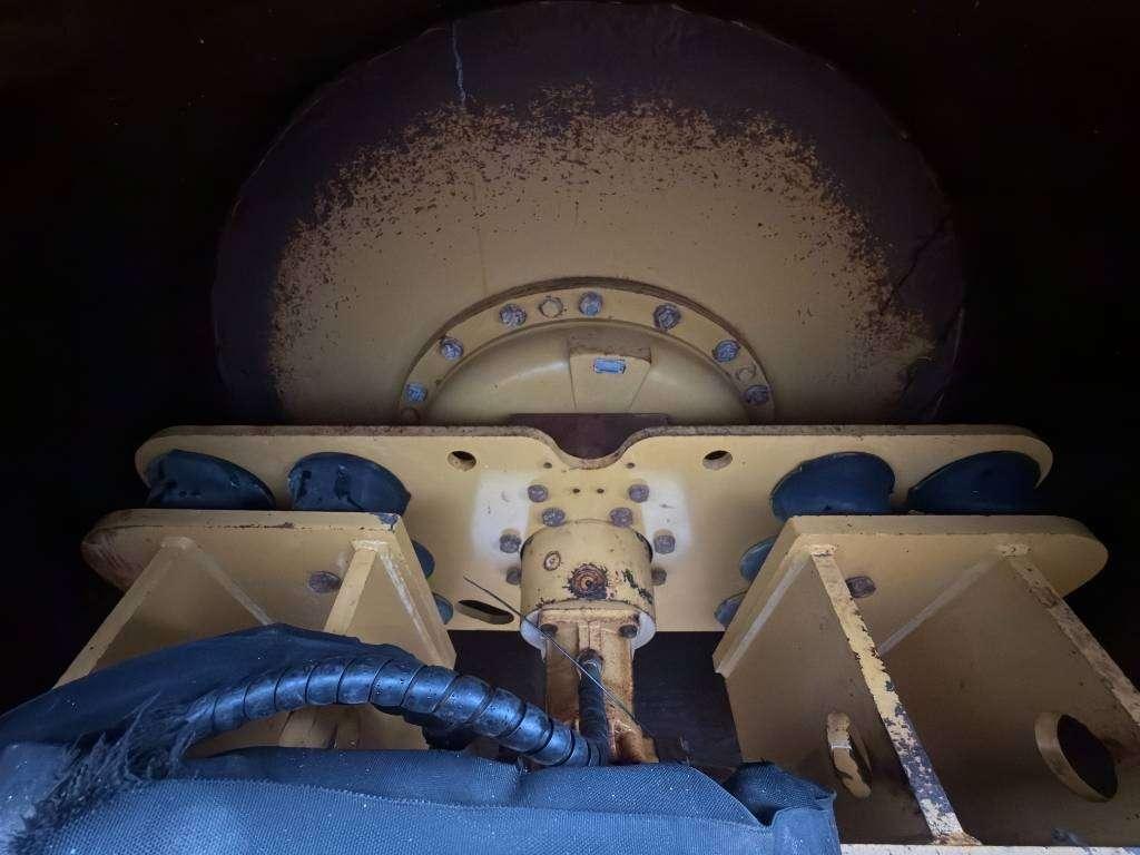 Caterpillar CS76 XT Photo 25