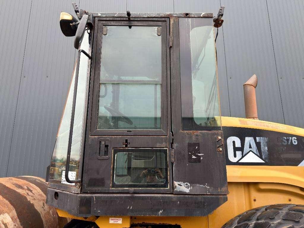 Caterpillar CS76 XT Photo 9