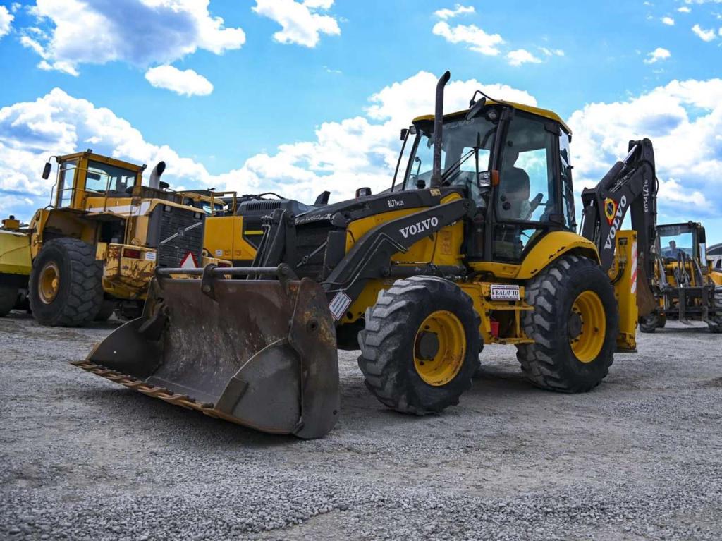 Volvo BL71 Photo 11