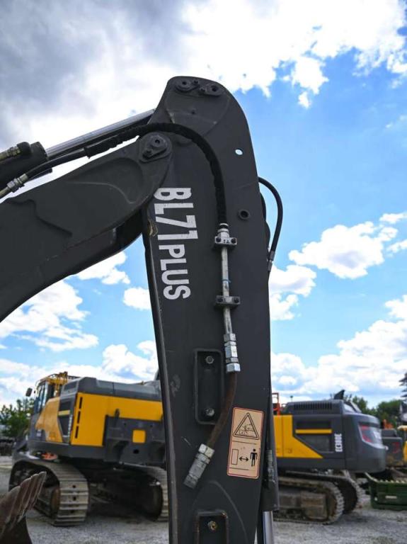 Volvo BL71 Photo 20