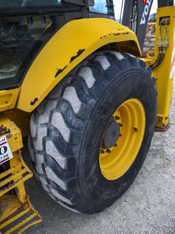 Volvo BL71 Photo 21