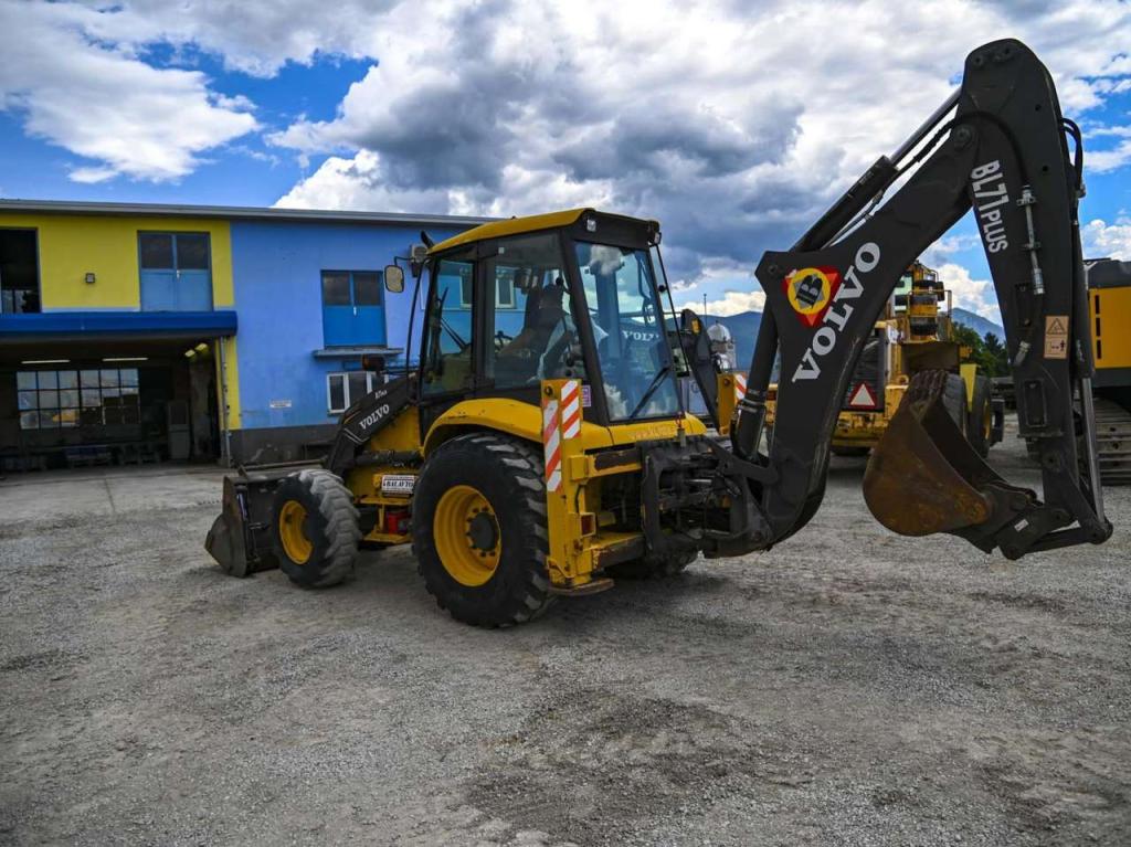 Volvo BL71 Photo 3