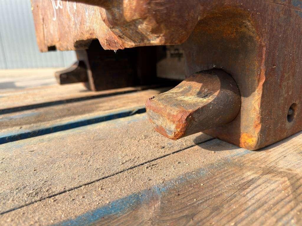 OilQuick OQ70/55 - 329D / 329E / 330F Photo 12
