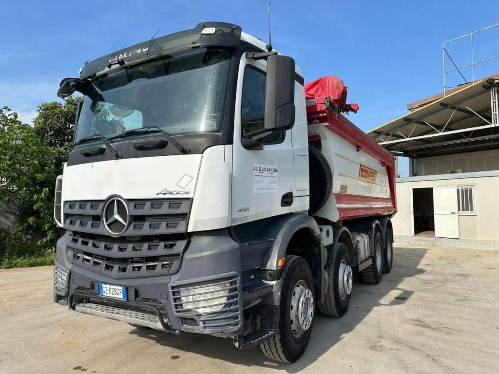 Mercedes-Benz Arocs 4151 Photo 2