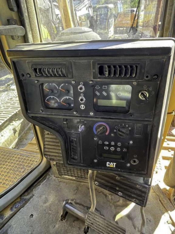 Caterpillar D6R series II STD Photo 30