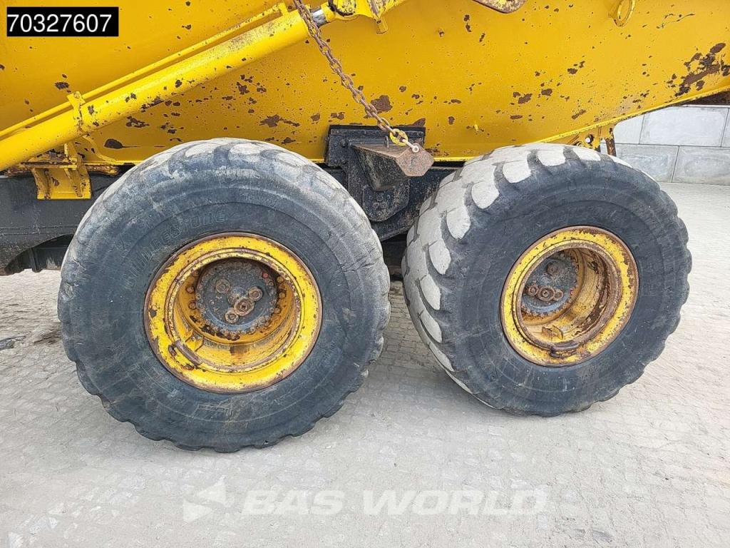 Komatsu HM300-3 Photo 18