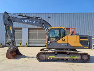 Volvo EC220EL sold by Aertssen Trading