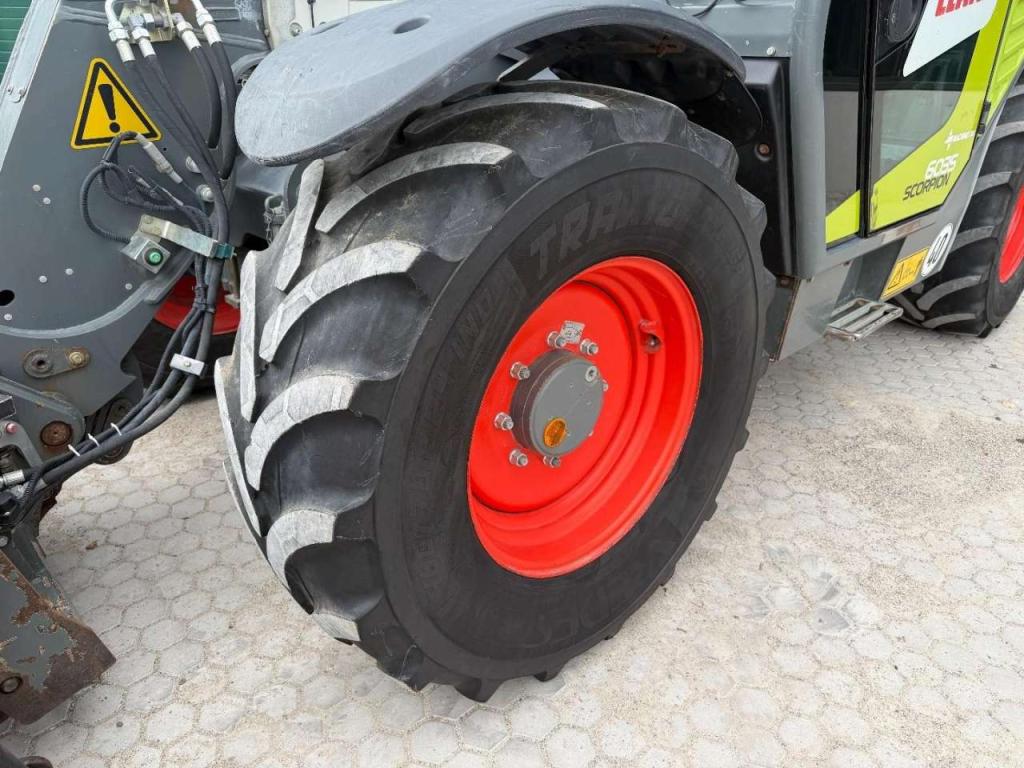 Claas Scorpion 6035 AIRCON Photo 11