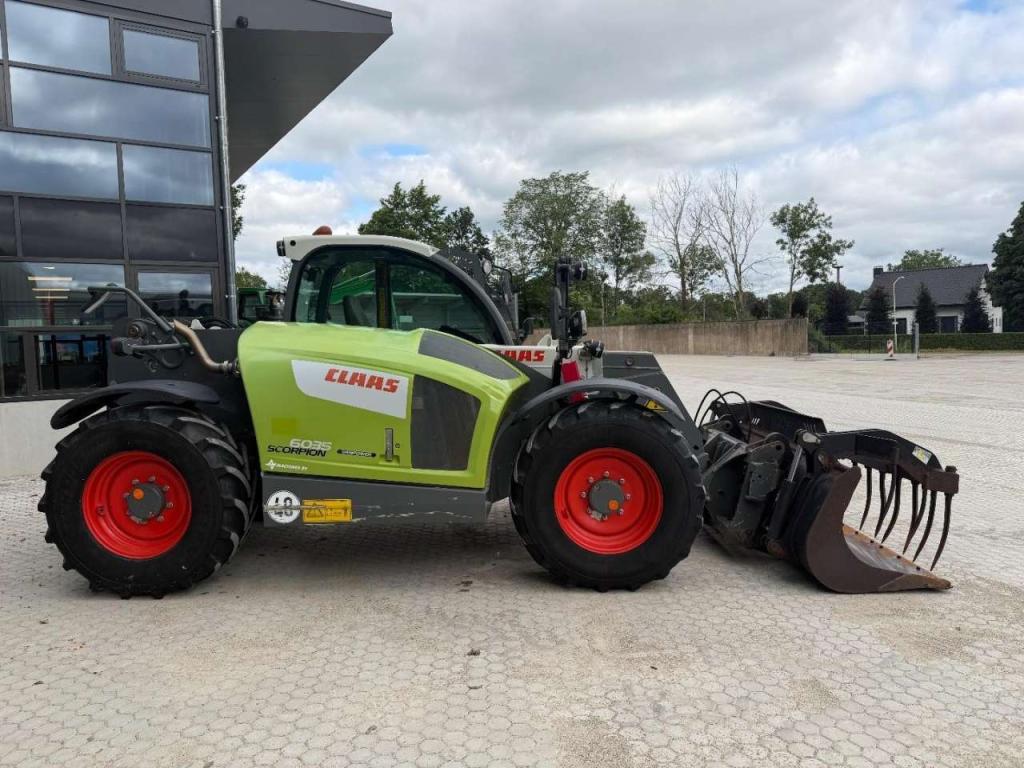 Claas Scorpion 6035 AIRCON Photo 6